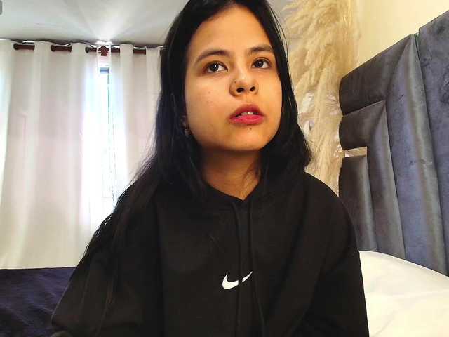 MiniLove01 live cam on BongaCams