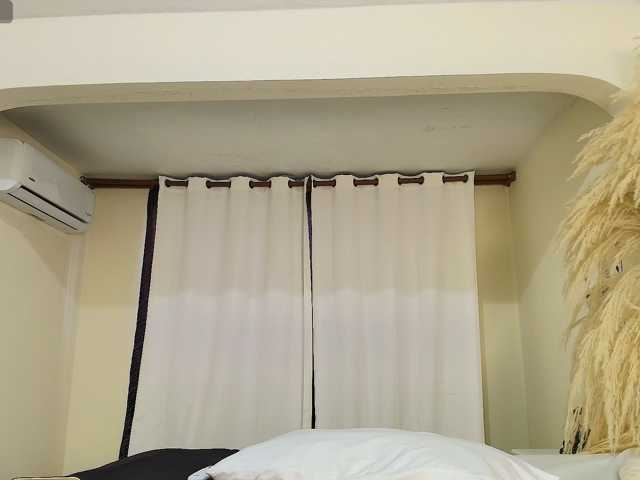 MiniLove01 live cam on BongaCams