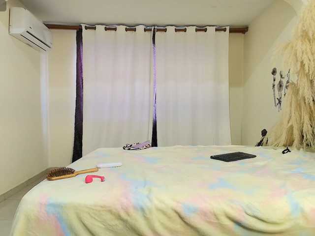 MiniLove01 live cam on BongaCams