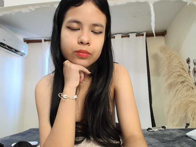 MiniLove01 live cam on BongaCams