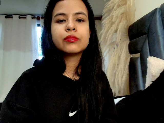 MiniLove01 live cam on BongaCams
