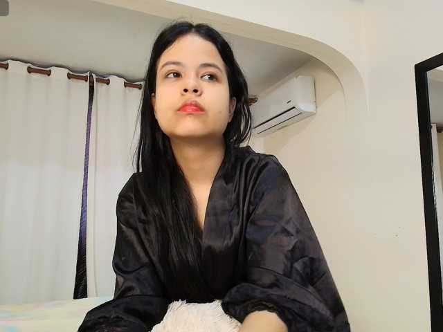 MiniLove01 live cam on BongaCams