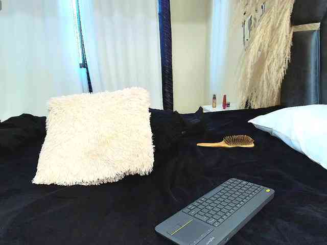 MiniLove01 webcam