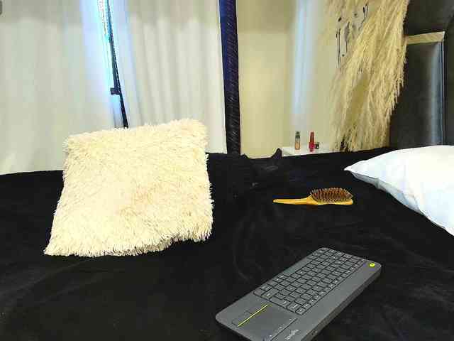 MiniLove01 webcam