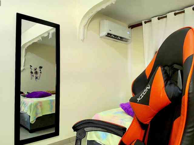 MiniLove01 webcam