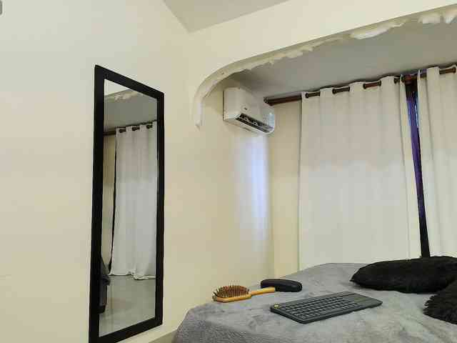 MiniLove01 webcam