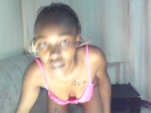Sex chat gratuit in direct cu CocoaEclipse pe BongaCams