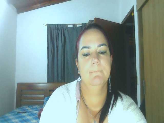 Ariel-69, en directo ahora en BongaCams