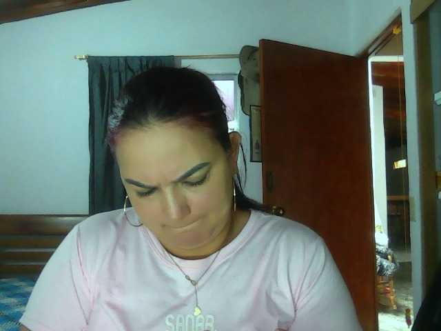 Ariel-69 live cam on BongaCams