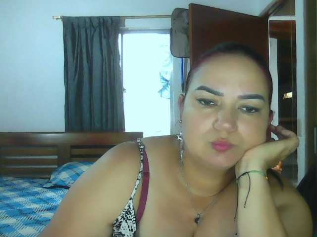 Ariel-69 live cam on BongaCams