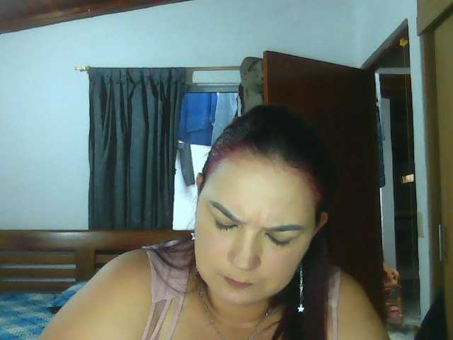 Ariel-69 live cam preview