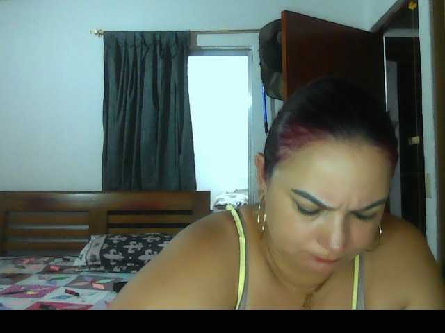 Ariel-69 live cam on BongaCams