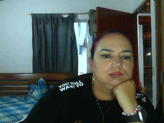 Ariel-69 live cam on BongaCams