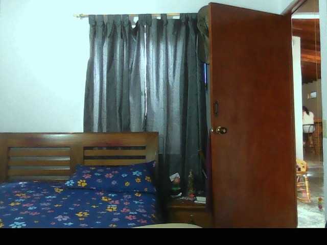 Ariel-69 live cam on BongaCams