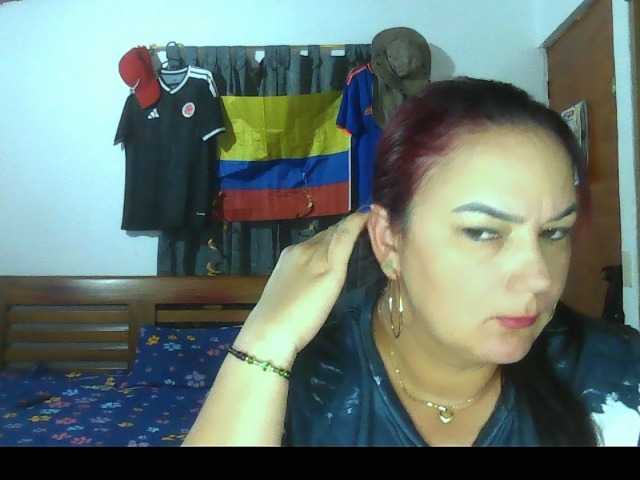 Ariel-69 live cam on BongaCams