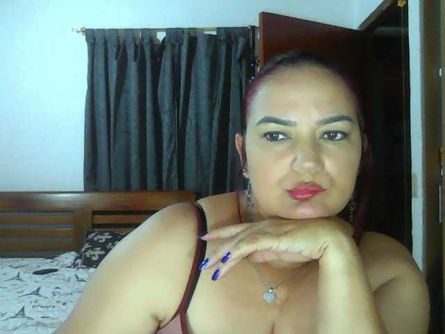 Ariel-69 live cam on BongaCams