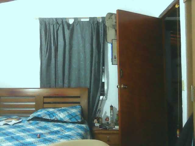 Ariel-69 live cam preview