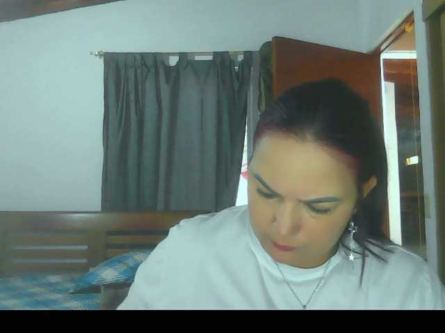 Ariel-69 live cam on BongaCams