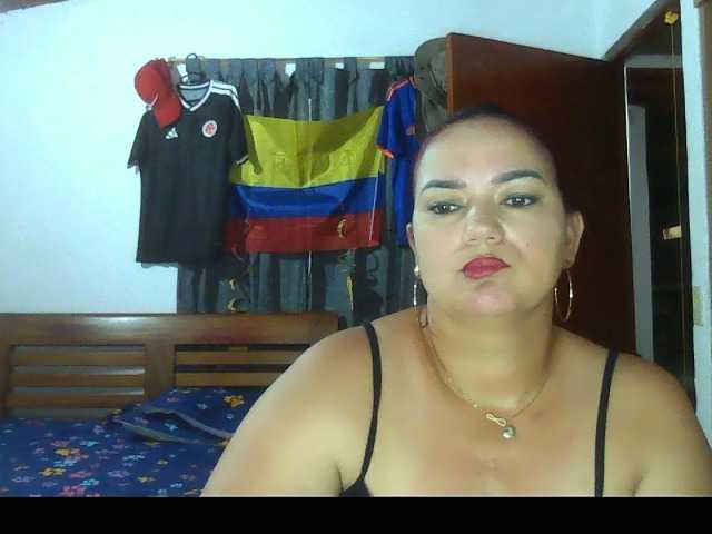 Ariel-69 live cam on BongaCams