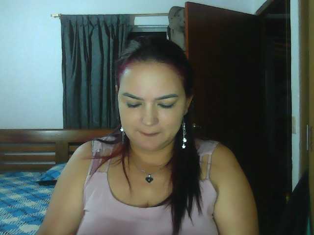 Ariel-69 live cam preview