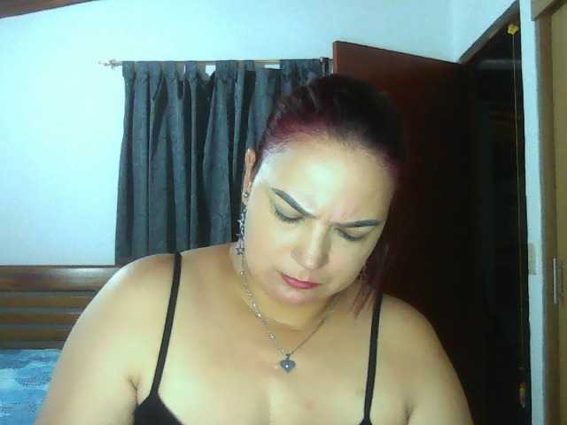 Ariel-69 live cam on BongaCams