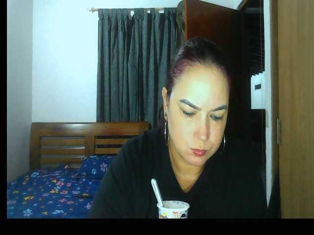 Ariel-69 live cam on BongaCams