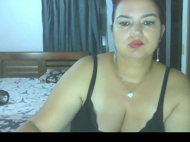 Ariel-69 live cam on BongaCams