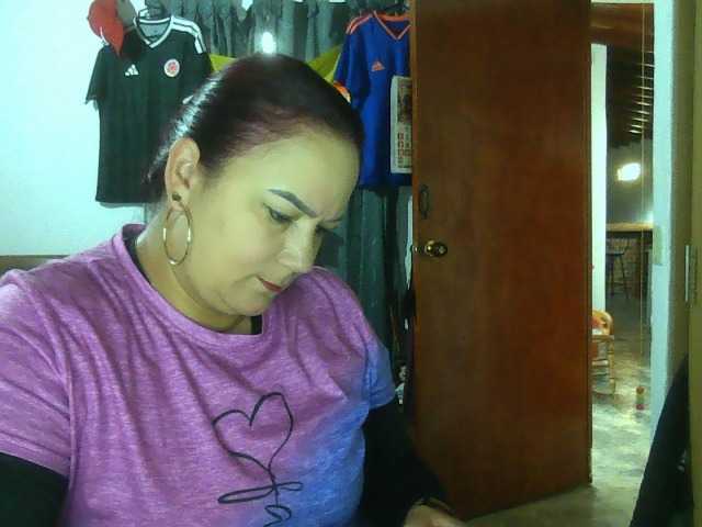 Ariel-69 live cam on UnifiedCams