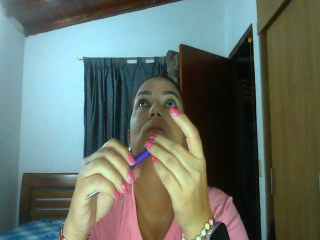 Ariel-69 live cam on BongaCams