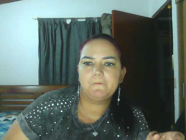 Ariel-69 live cam on BongaCams