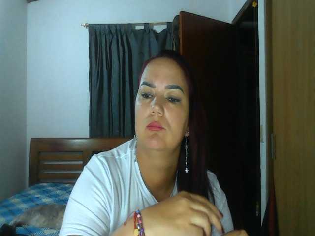 Ariel-69 live cam preview