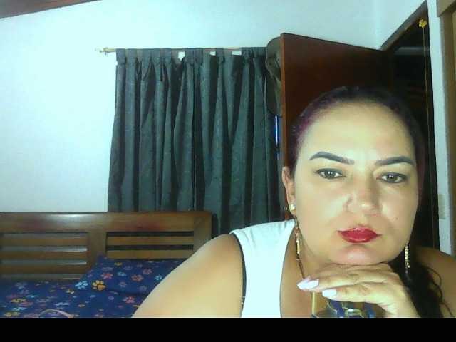 Ariel-69 Cam en directo en BongaCams