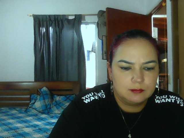 Ariel-69 live cam on BongaCams