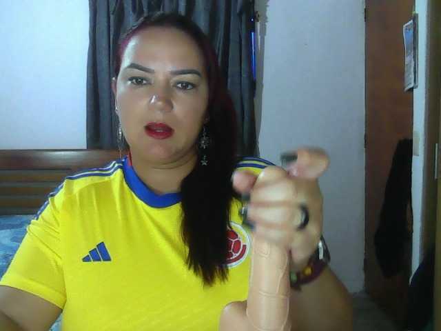 Ariel-69 live cam on BongaCams