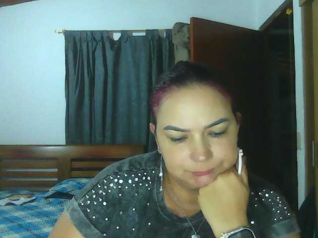 Ariel-69 live cam preview