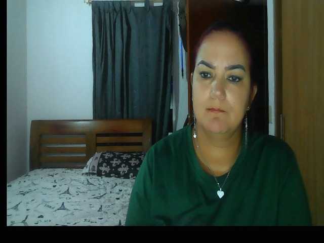 Ariel-69 — live female cam