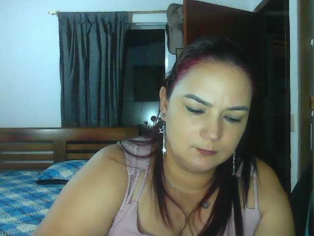 Ariel-69 live cam preview