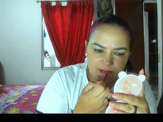 Ariel-69 live cam on BongaCams