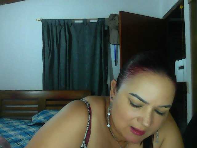 Ariel-69 live cam on BongaCams