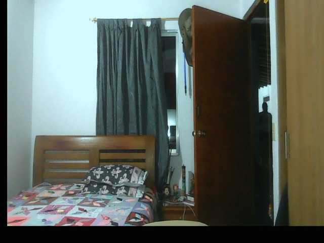 Ariel-69 live cam on BongaCams