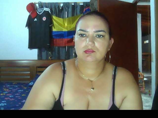 Ariel-69 live cam on BongaCams