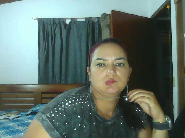 Ariel-69, en vivo ahora en BongaCams