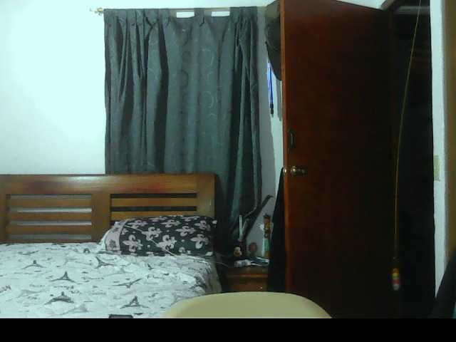 Ariel-69 live cam on BongaCams