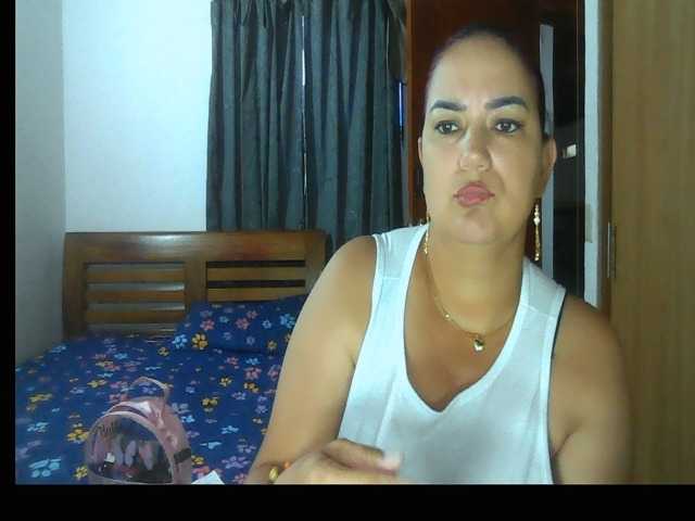 Ariel-69 live cam on BongaCams