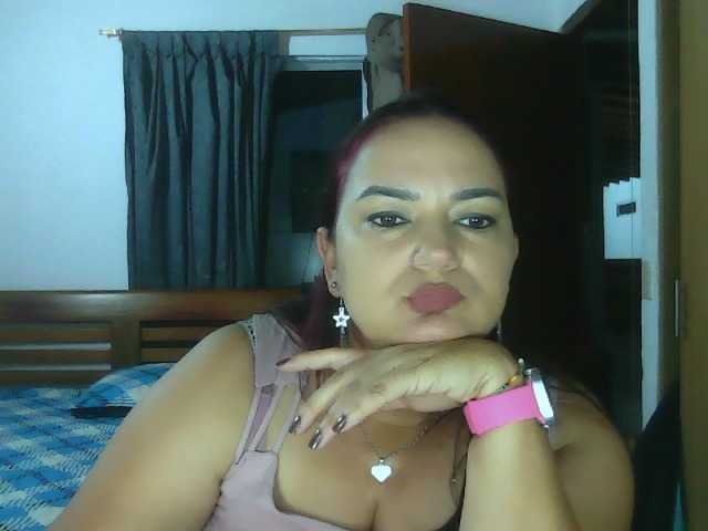 Ariel-69 live cam preview