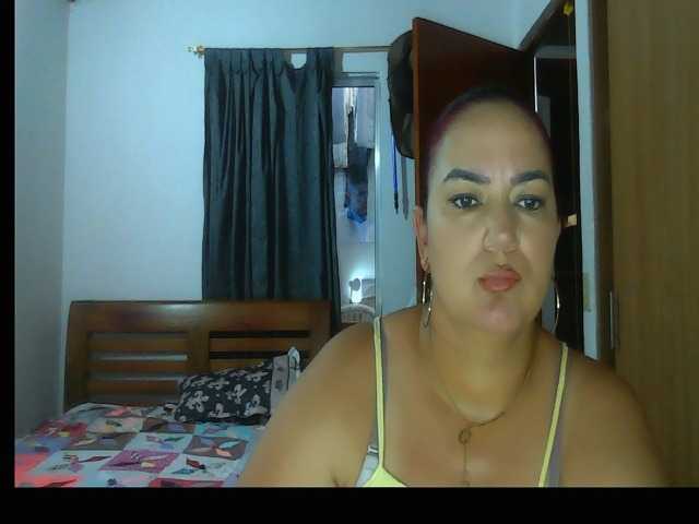 Ariel-69 live cam preview