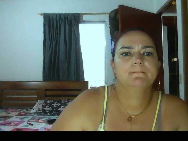 Ariel-69 live cam on BongaCams