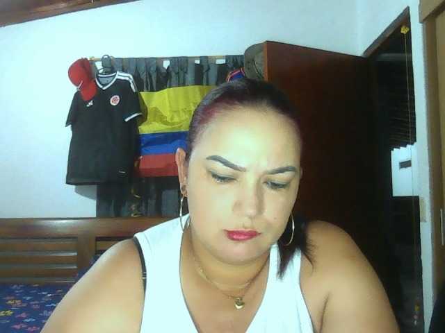Ariel-69 live cam on BongaCams
