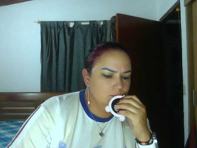 Ariel-69 live cam on BongaCams