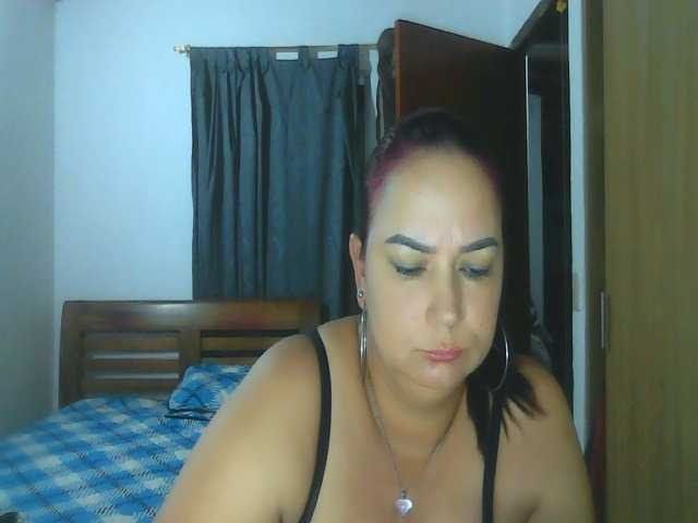 Ariel-69 live cam preview